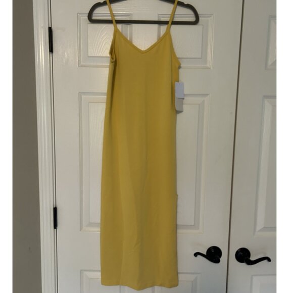 Fabletics Dresses & Skirts - NWT Fabletics Yellow Cloud Seamless Midi Dress - M